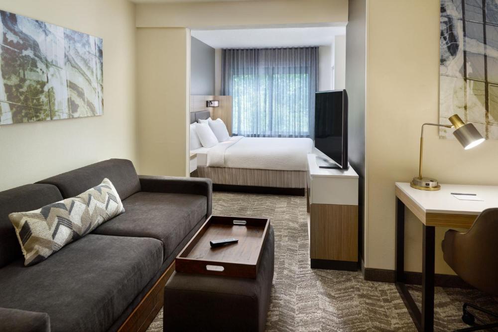 King Studio with Sofa Bed interior